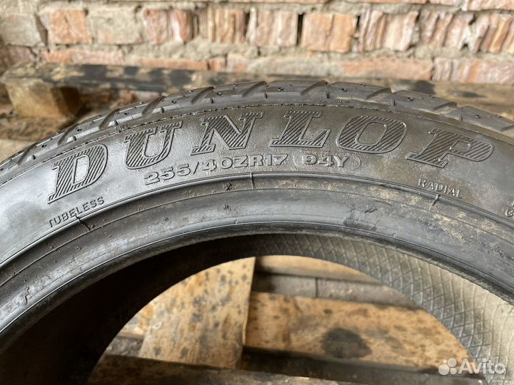 Dunlop SP Sport 2000E 255/40 R17