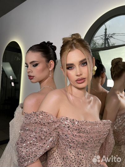 Макияж и прическа