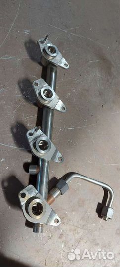 Топливная Рампа на Mercedes w204