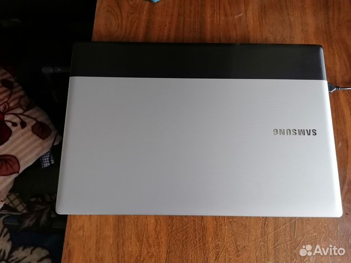 Ноутбук Samsung RV515