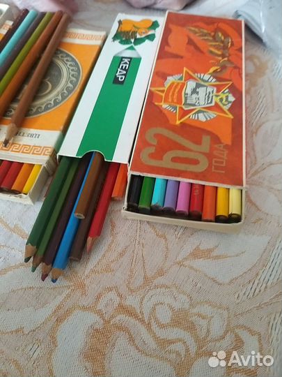 Цветные карандаши пакетом