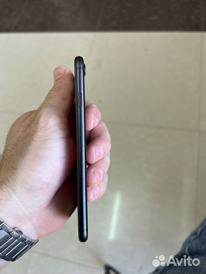 Телефон iPhone 7