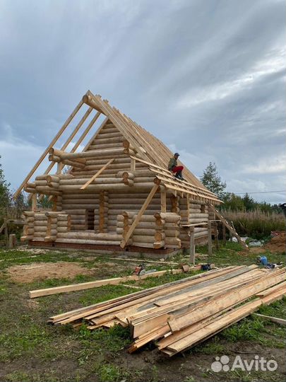 Сруб дома, бани