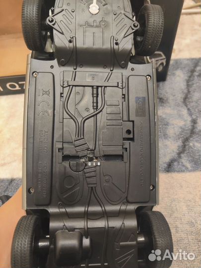 Полицейская машина на радиоуправлении