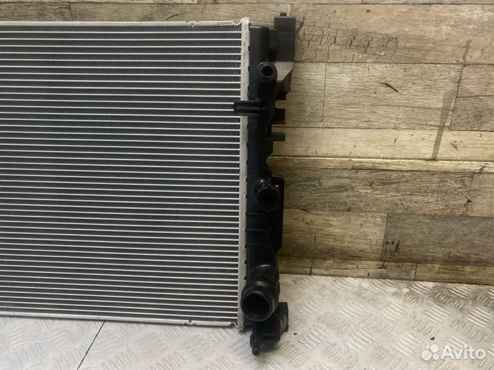 Радиатор охлаждения двигателя Bmw 520D touring VAN