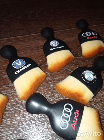 Щётка для уборки пыли с пластиковых покрытий