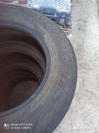 Goodyear Wrangler HP 255/65 R17