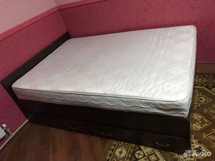 Кровать двуспальная 160х200