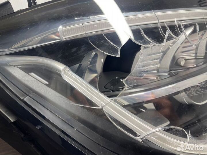 Фара битая передняя правая Mercedes Glc X253 2021