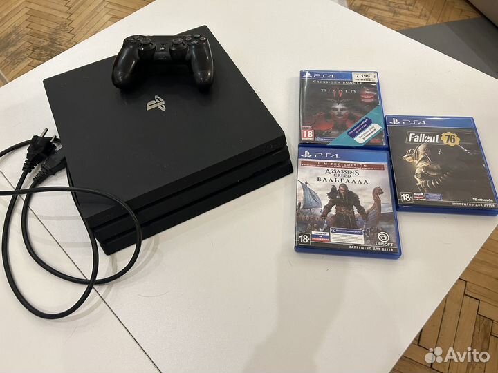 Sony playstation 4 PS4 pro 1tb с играми