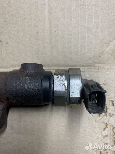 Рейка топливная toyota rav 4 2.2 2adftv