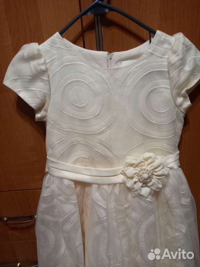 Платье праздничное на девочку 7-9 лет