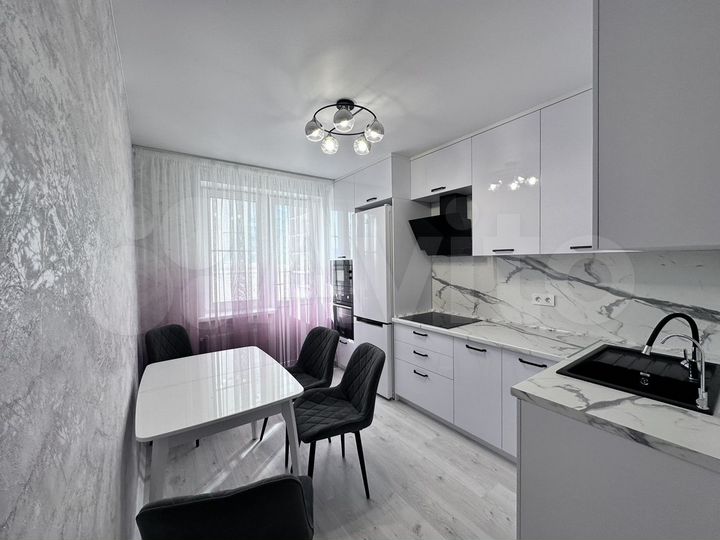 3-к. квартира, 71 м², 6/17 эт.