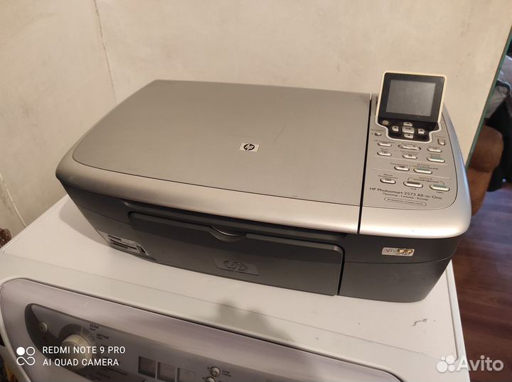 Продам принтер HP 2573