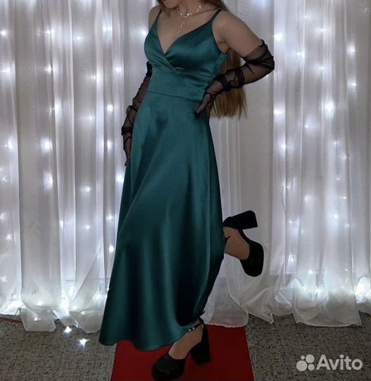 Вечернее платье