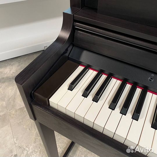 Цифровое пианино Roland LX705-DR