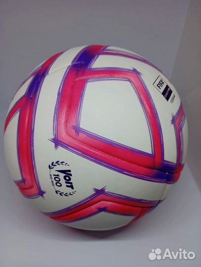 Футбольный мяч Voit