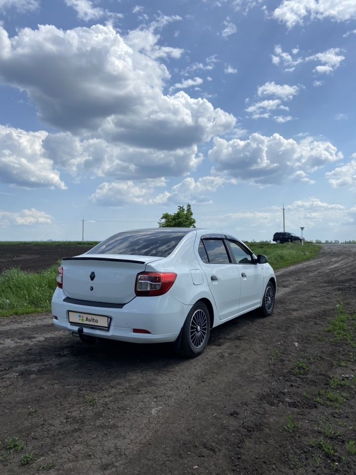 Renault Logan: фото владельца
