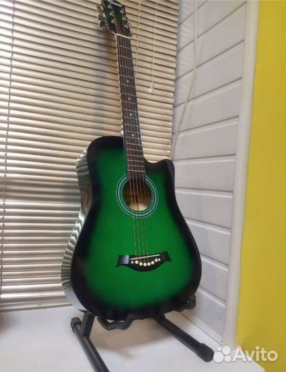 Акустическая гитара Belucci 3810 green