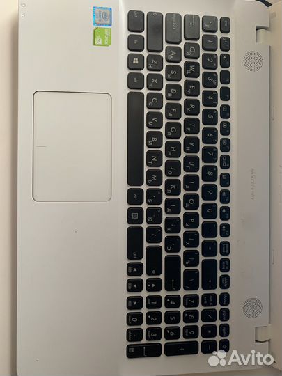 Asus R541U i3 6006u 920m