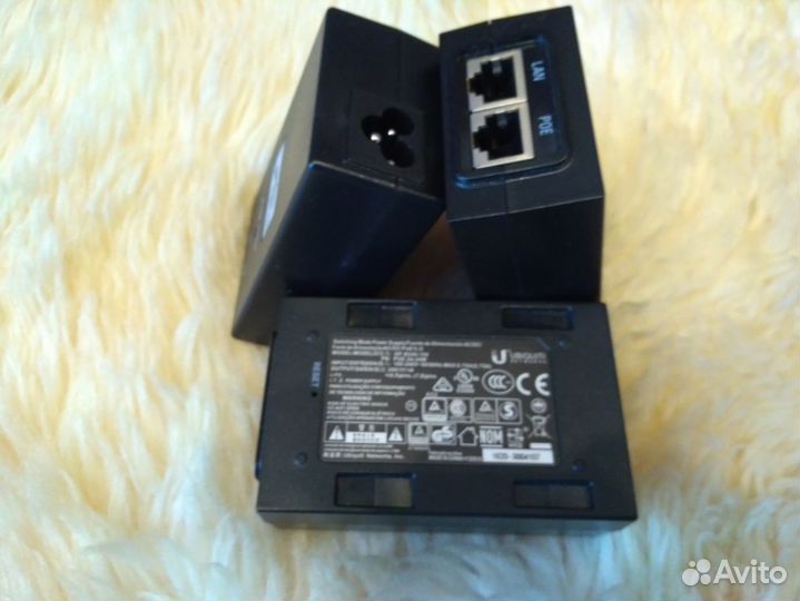 Passive PoE Injector Ubiquiti 24V 1A