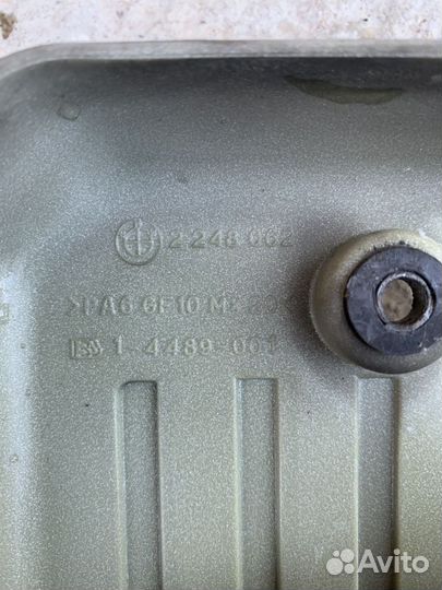 Крышка двигателя бмв