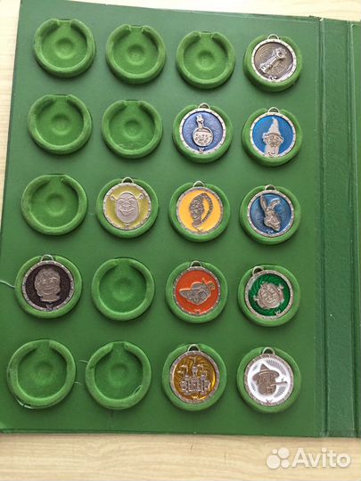 Папка и медальоны Шрек