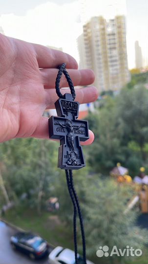 Крестик нательный резной