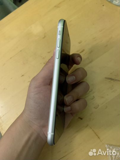 Телефон iPhone Xr 128