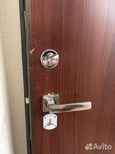 Дверь металл левая