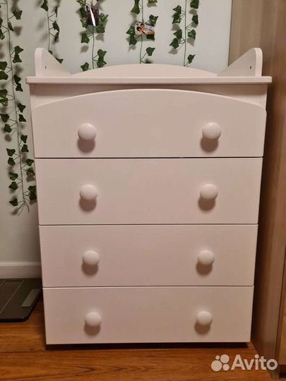 Пеленальный комод белый