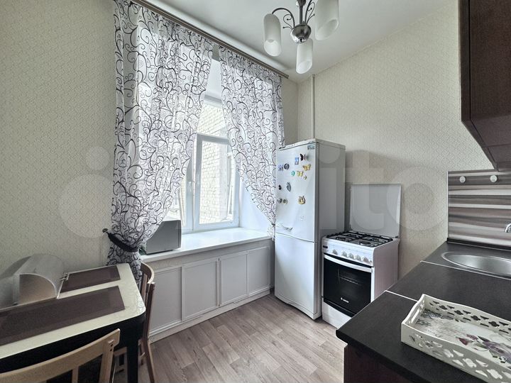 3-к. квартира, 64 м², 3/13 эт.