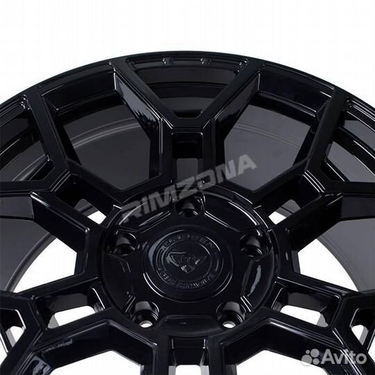 Литой диск sakura wheels R22 5x150