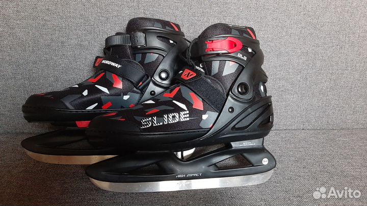Коньки хоккейные