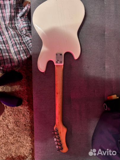 Электрогитара