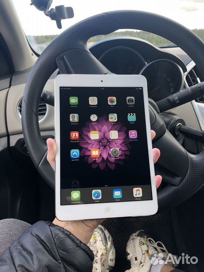 Айпад Mini 16 Gb + Cellular
