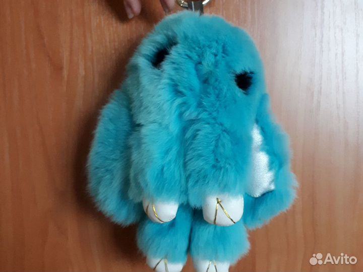 Плюшевый заяц, брелок