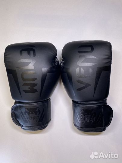Боксерские перчатки Venum Elite 10, 12, 14 OZ