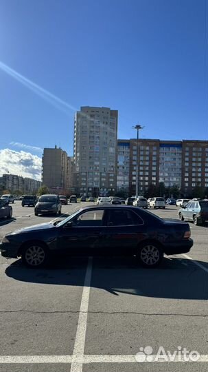 Toyota Camry 2.0 AT, 1993, 250 000 км