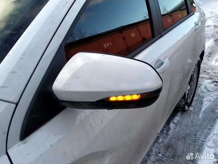 Повторители зеркал Веста лексус чёрные Sal-man