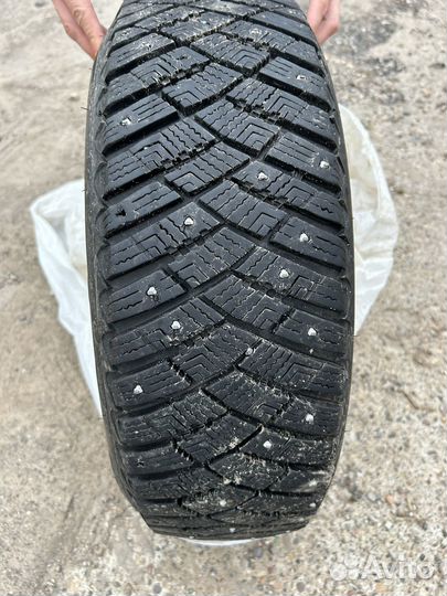 Goodyear Ultragrip Ice Arctic 185/65 R15