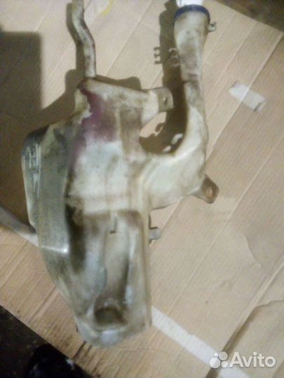 Бачок омывателя mitsubishi carisma 1,8 хэтчбек