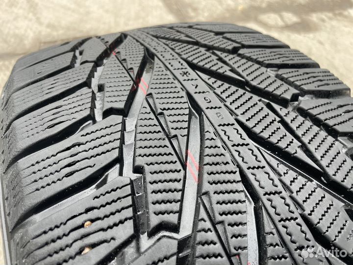 Nokian Tyres Hakkapeliitta R2 SUV 265/45 R20