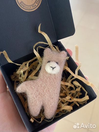 Брошки из шерсти