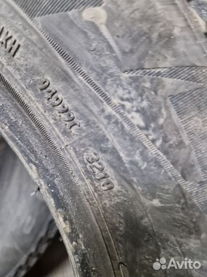 Pirelli Ice Zero 2 215/60 R16 99T