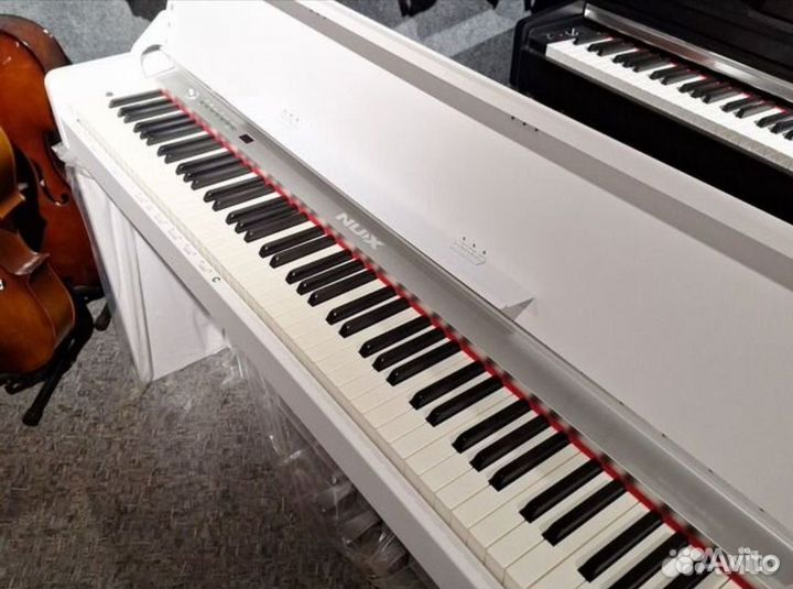 Цифровое пианино Nux WK310 корпусное, с крышкой