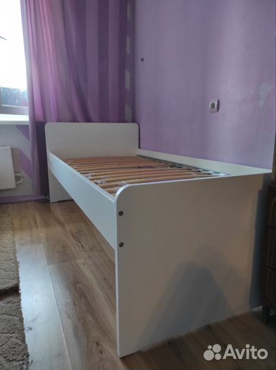 Кровать икеа släkt (слэкт IKEA)