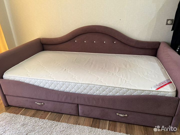 Диван кровать
