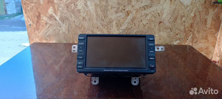 Магнитола Mitsubishi Pajero 4