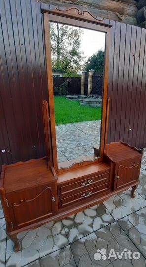 Трюмо, тумба с зеркалом, туалетный стол Болгария